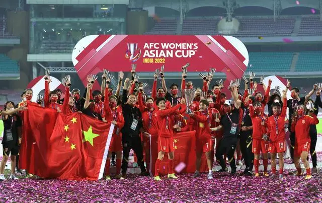 <strong>bwin必赢(中国)在线登录入口：足球肖像权收入多少</strong>